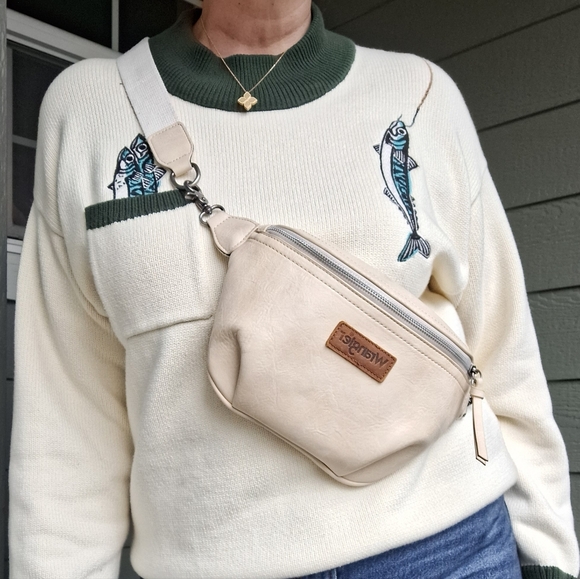 Wrangler Handbags - Wrangler Retro Fanny Pack Belt Bag Bum Bag Vanilla White